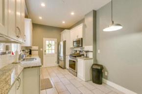 Cozy Maryland Abode - Gas Grill, Near Devils Den!
